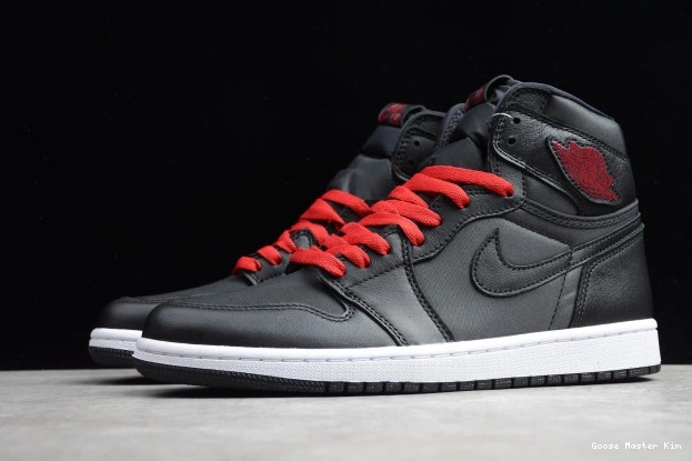 High Jordan Air OG 1 Retro Black Satin 555088-060 0525